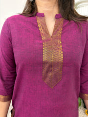 Onion pink Narayanpeth border kurti