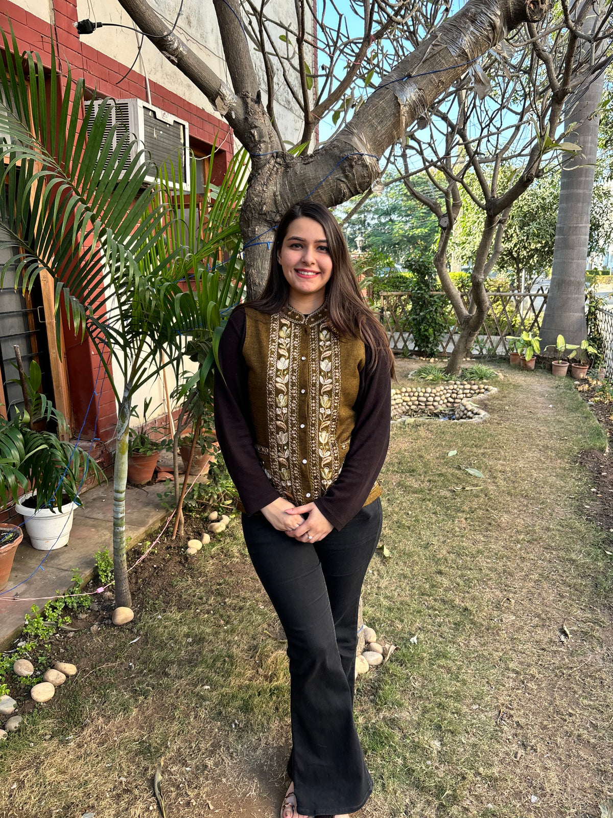 Mehendi embroidered Sidra (waist coat)