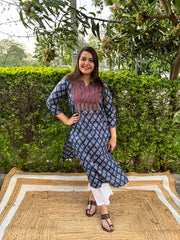 Blue Sanganeri yoke kurta