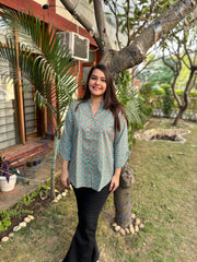 Sea green small flower button shirt