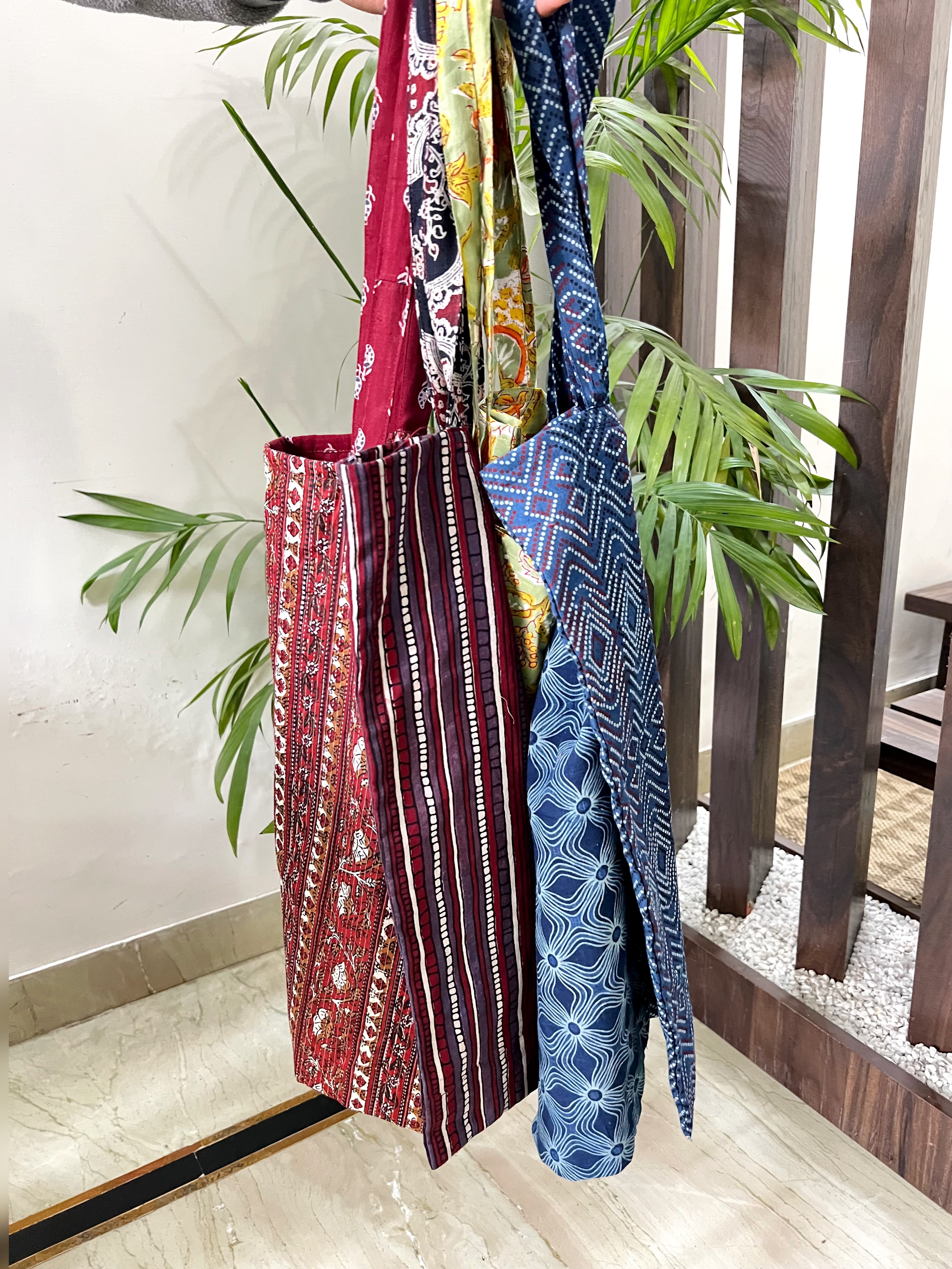 Pack of 4 Mix Print Utility Bag - MYSANSKRITAM