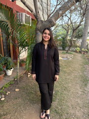 Black solid border kurti