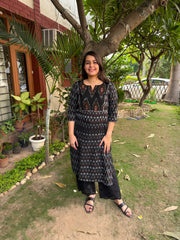 Black Ikkat Yoke  Kurta