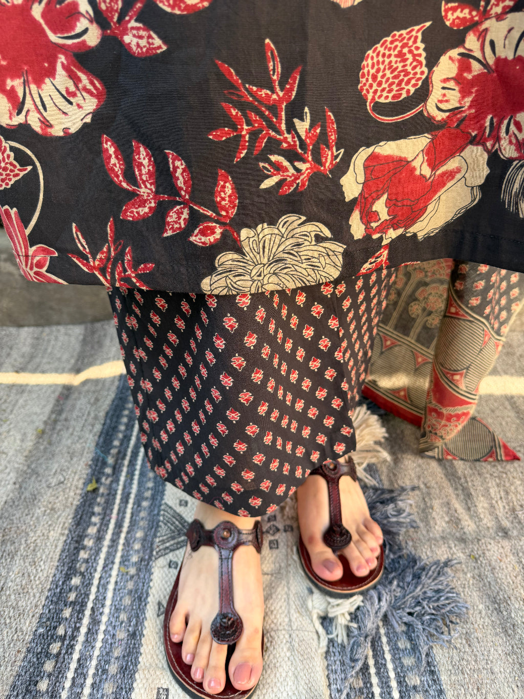 Black Floral Suit Set pants by MySanskritam