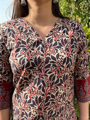 Beige overall floral printed kurta with border