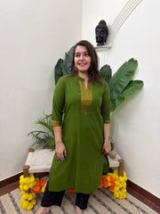Parrot green Narayanpeth border kurti