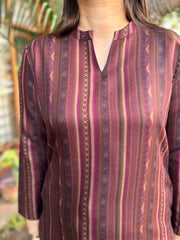 Multi line woollen short kurti