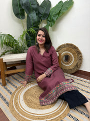 Onion pink woollen kurta with border