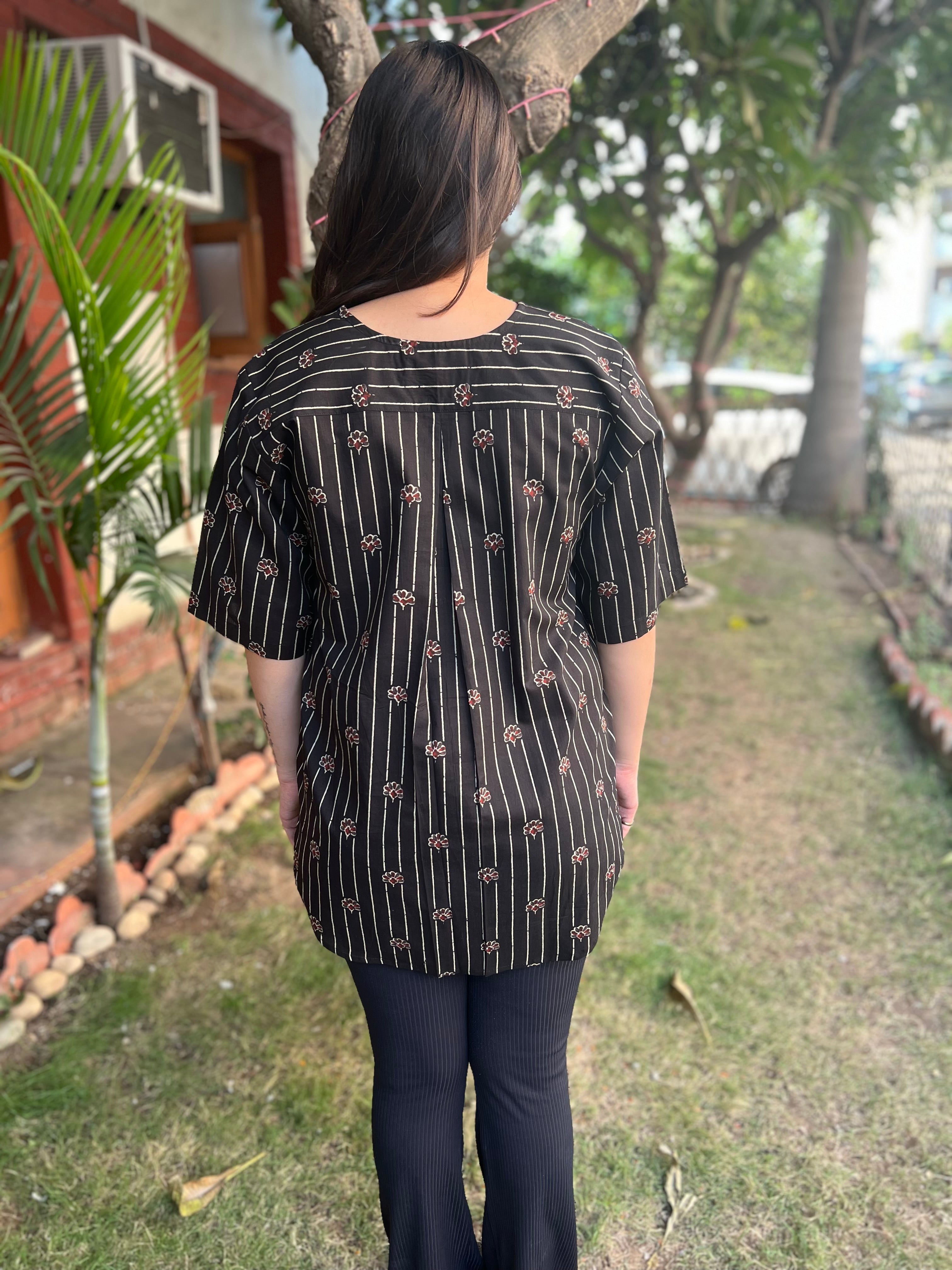 Black Small flower Cotton free flow top - MYSANSKRITAM