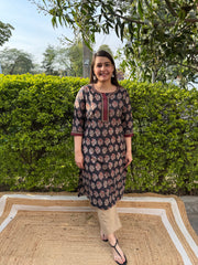 Black Kantha Ambi kurta