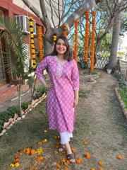 Lavender Border kurta