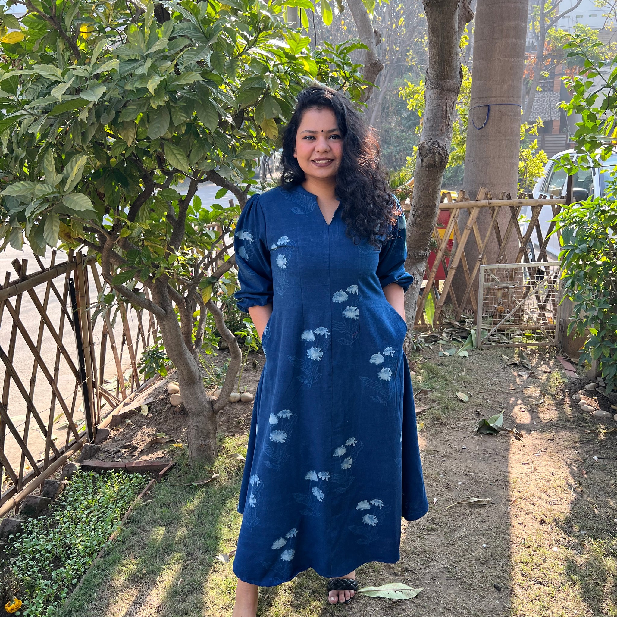 Indigo dress with pockets