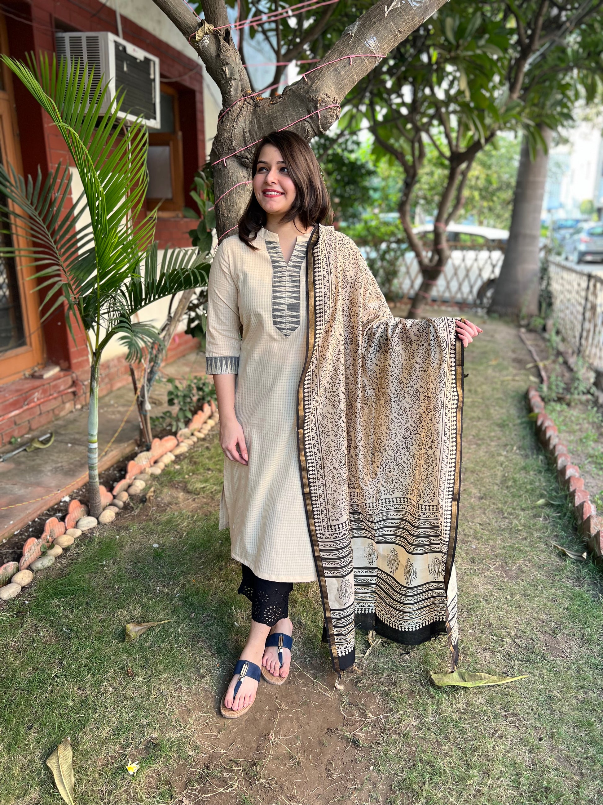 Cream Border kurta with Chanderi duppata - MYSANSKRITAM