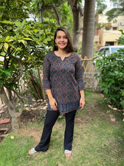 Indigo Geometric ajrakh border kurti - MYSANSKRITAM