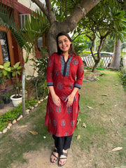 Maroon peacock ban neck kurta