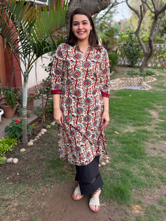 Cream Flower Bunch Kurta by Sanskritam