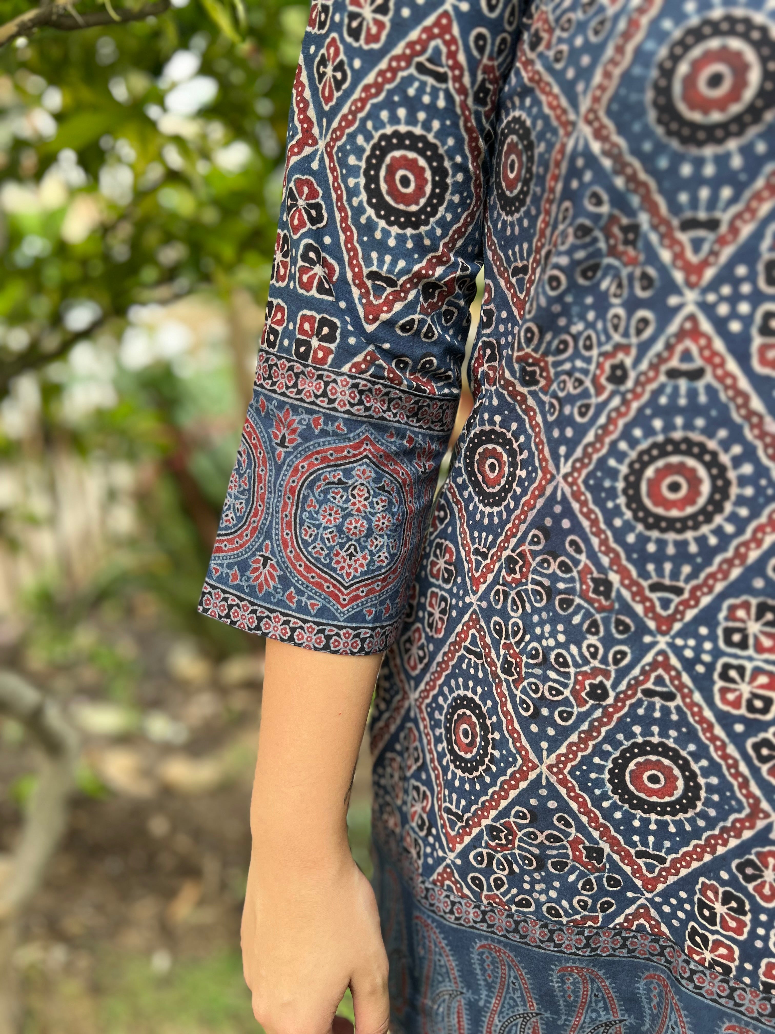 Indigo Geometric ajrakh border kurti - MYSANSKRITAM