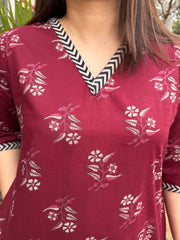 Dark pink motif kurta with pocket