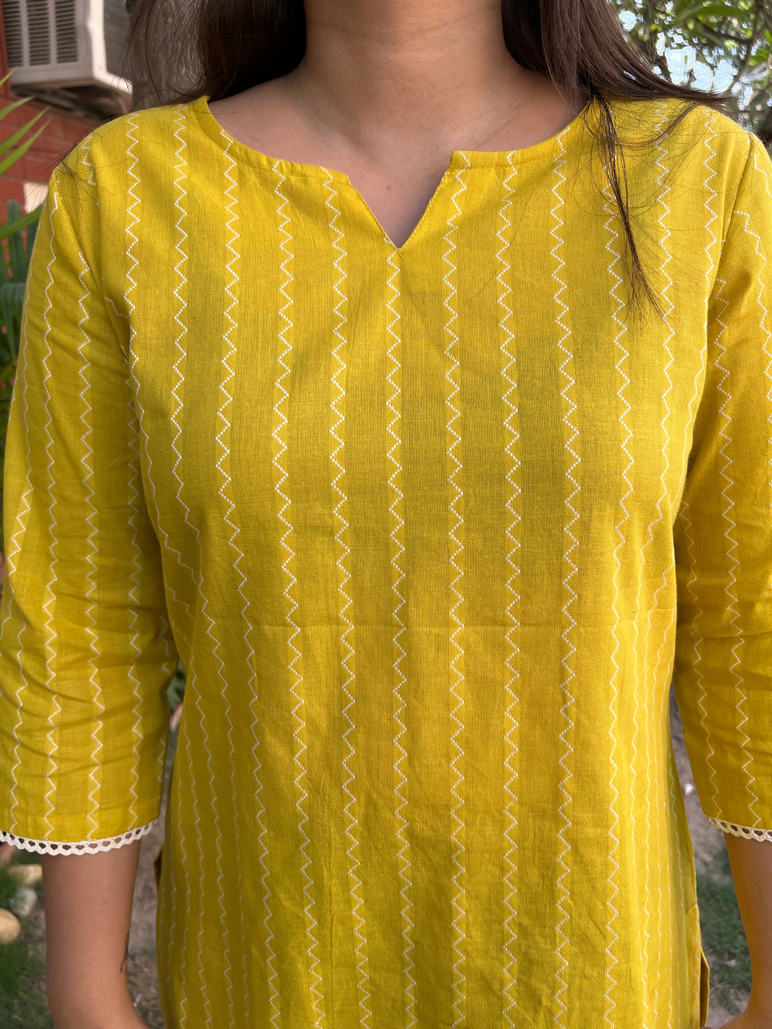 Mustard Yellow lines kurti - MYSANSKRITAM