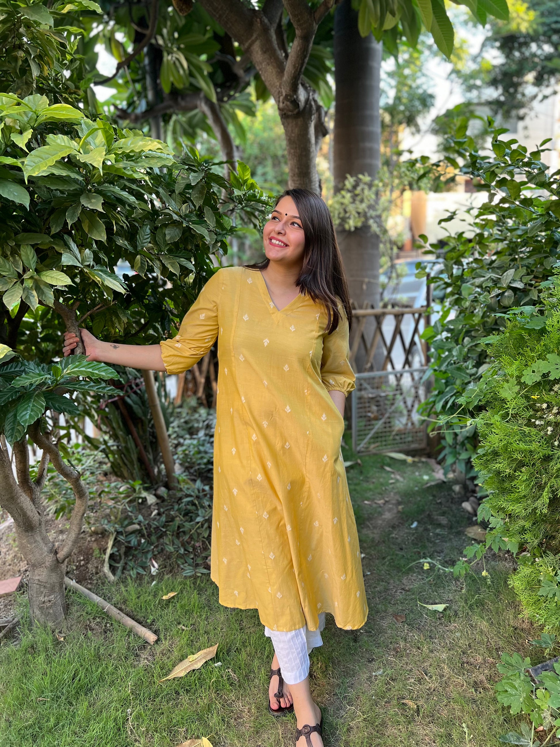 Lemon Buti Basic Kurta - MYSANSKRITAM