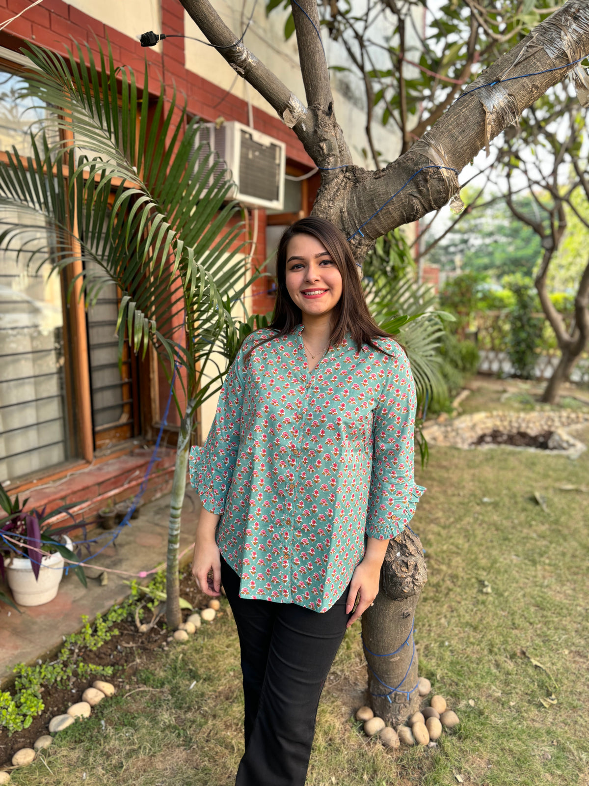 Sea green small flower button shirt