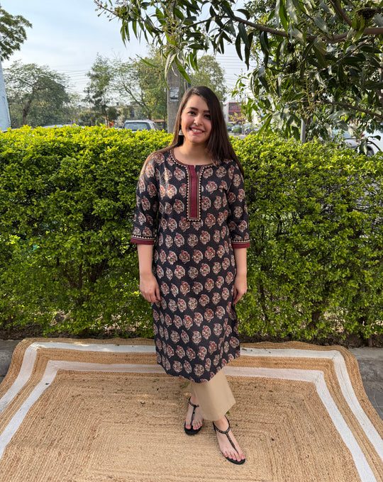 Black Kantha Ambi kurta
