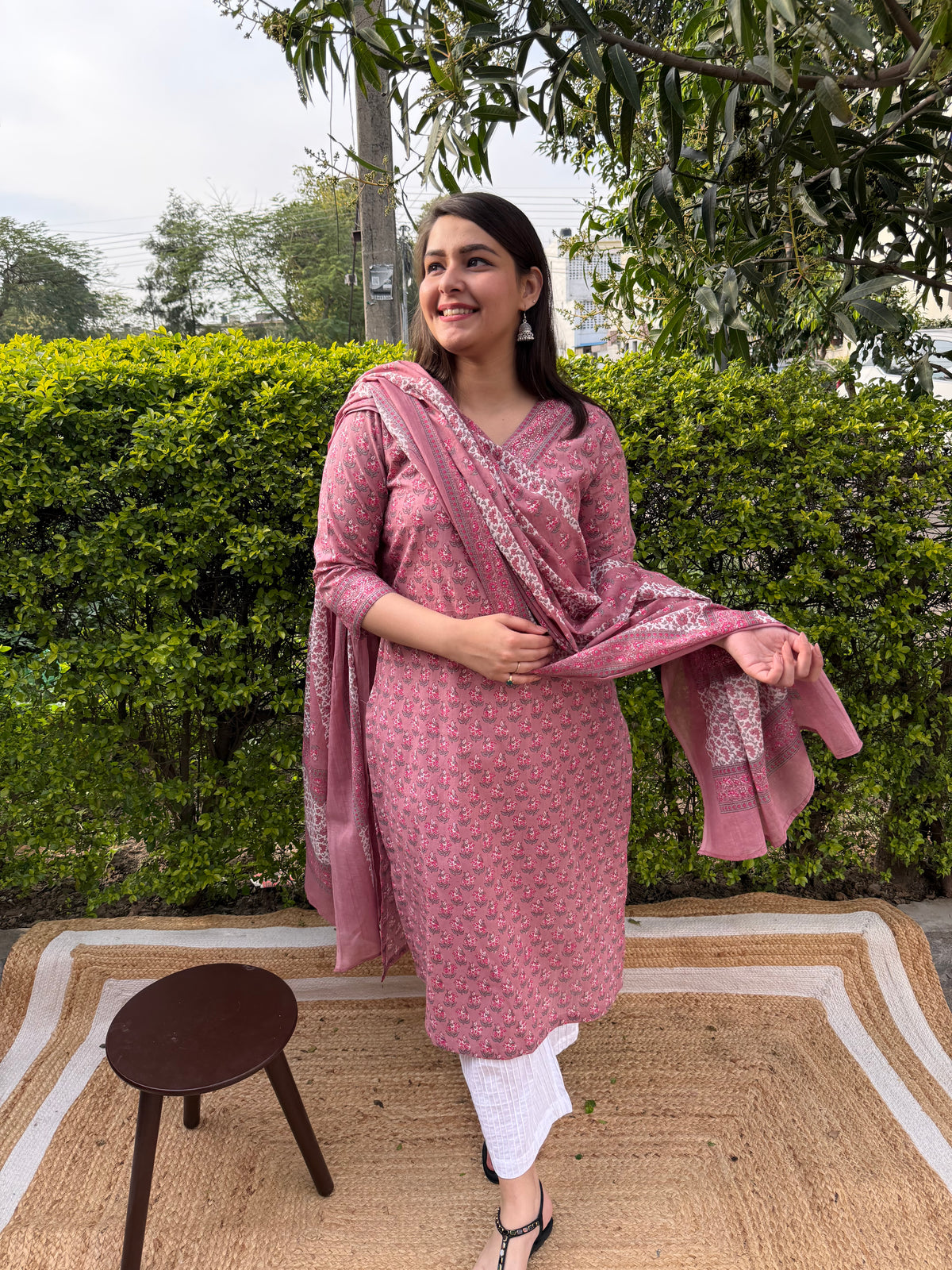 Pink floral V neck kurta only