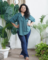 Sea green free flow top