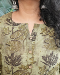 Leaf green floral kurta with pocket
