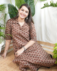 Beige Maroon flower Printed Kurta