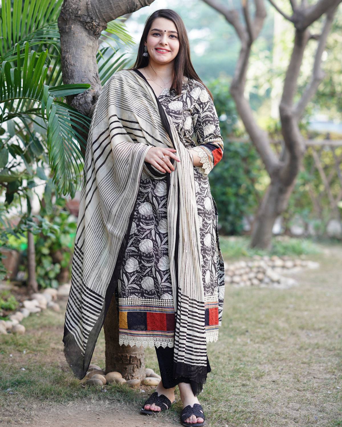 Black kalamkari lacework kurta duppata set