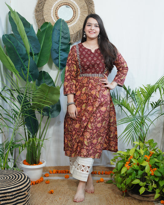 Gerua jaal yoke kurta