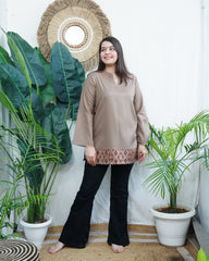 Brown kullu border woollen short kurti