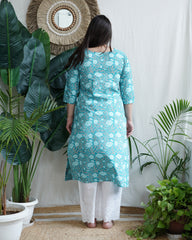 Ferozi Floral Border kurta