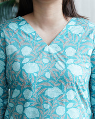 Ferozi Floral Border kurta
