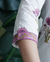White floral checkline yoke kurta