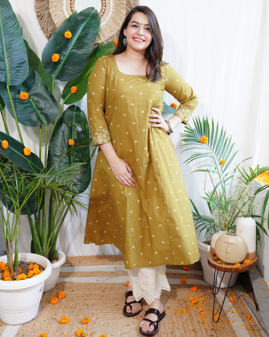 Mehendi bindi Aline kurta