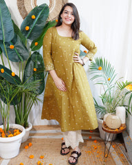 Mehendi bindi Aline kurta