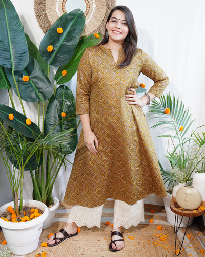 Kesar Aline kurta