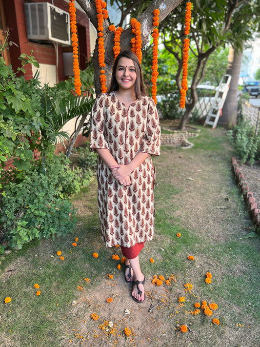 Cream maroon leaf kurta