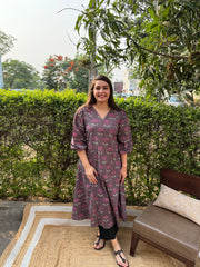 Purple floral Aline kurta with pockets