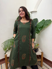 Green bindi aline kurta