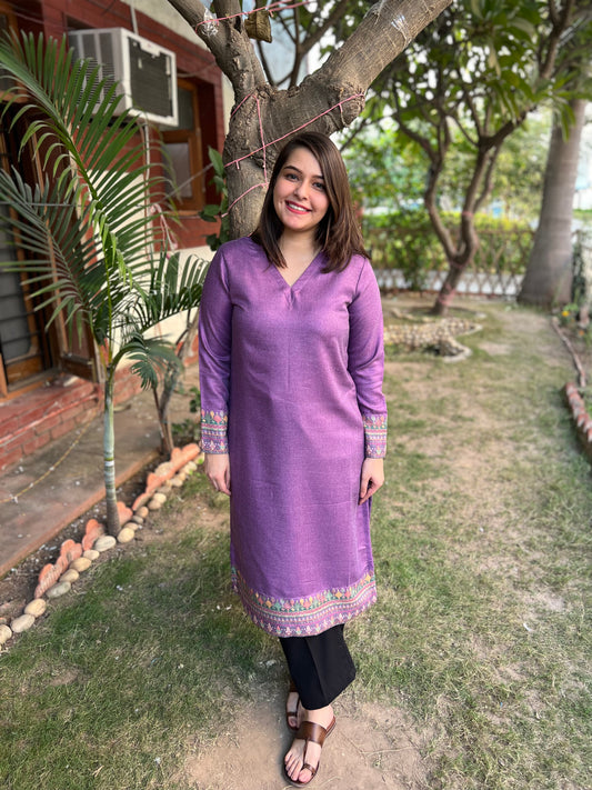 Lavender border woollen kurta