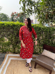 Sanganeri red floral yoke kurta