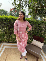 Baby pink floral yoke kurta