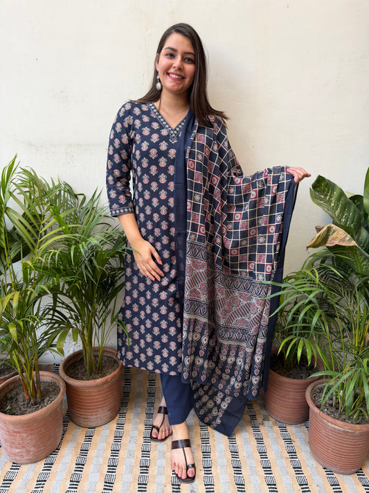Dark blue floral Suit Set