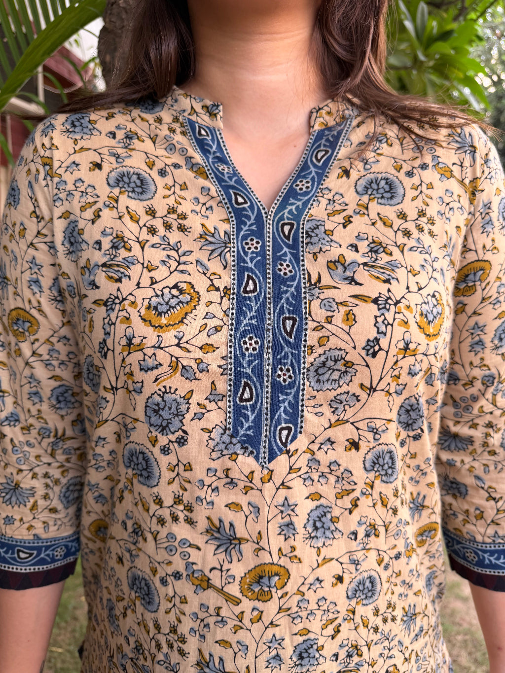 Beige jaal straight kurta neck detail by Sanskritam