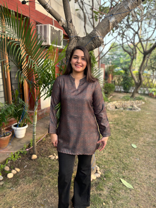 Green abstract woollen short kurti