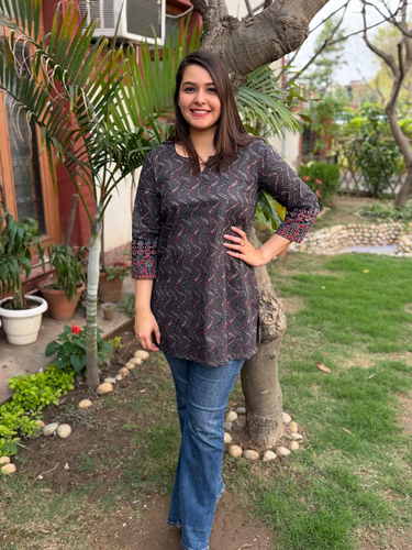Grey Lehriya Short Kurti