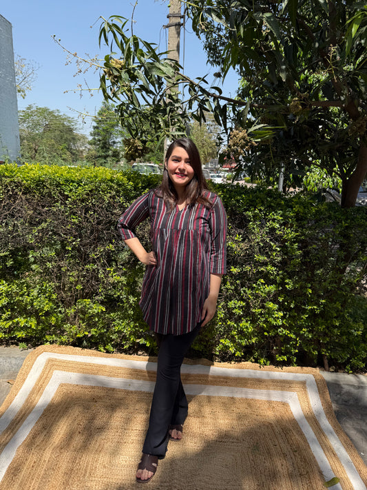 Black striped short cotton top